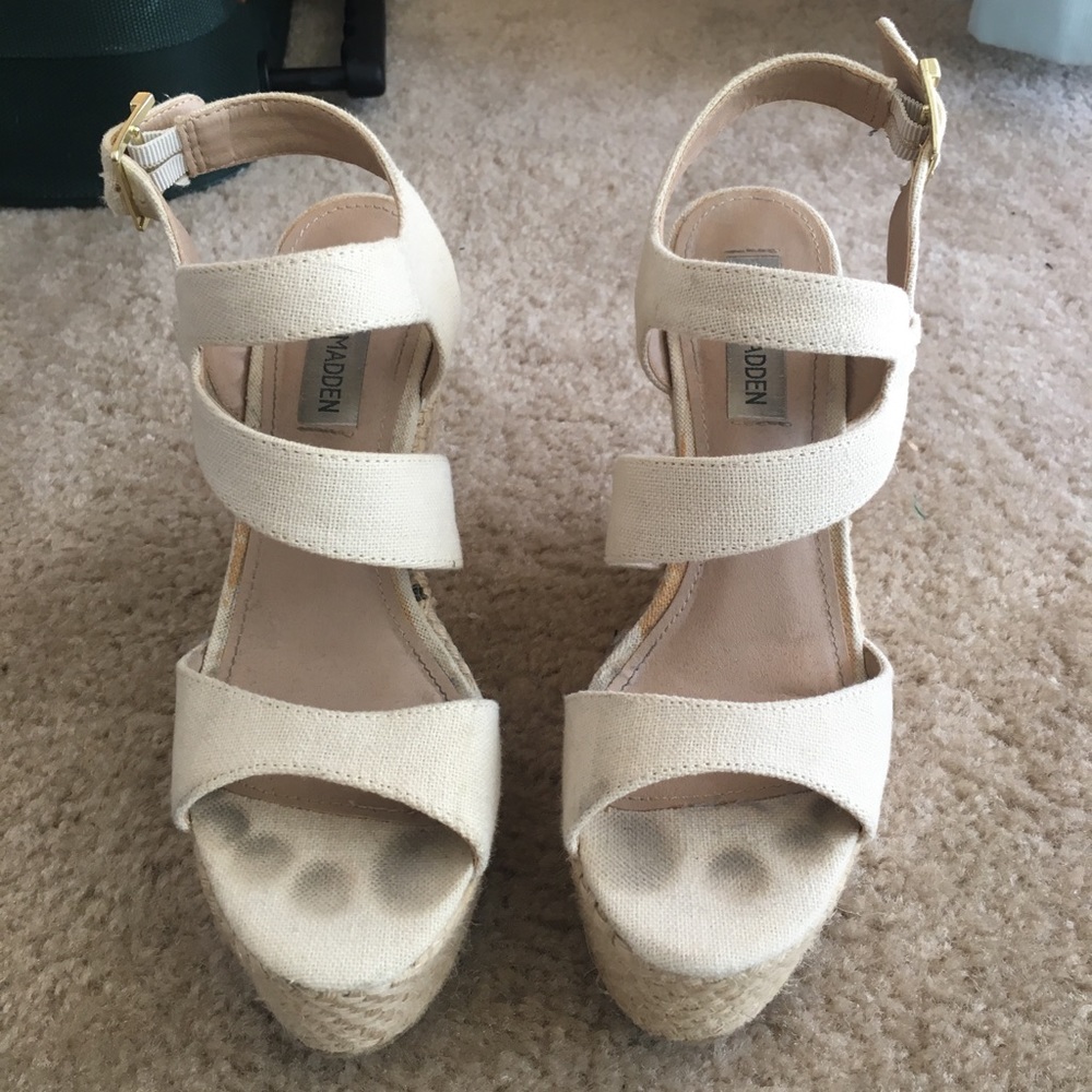 Steve Madden Wedges (size 6.5M)